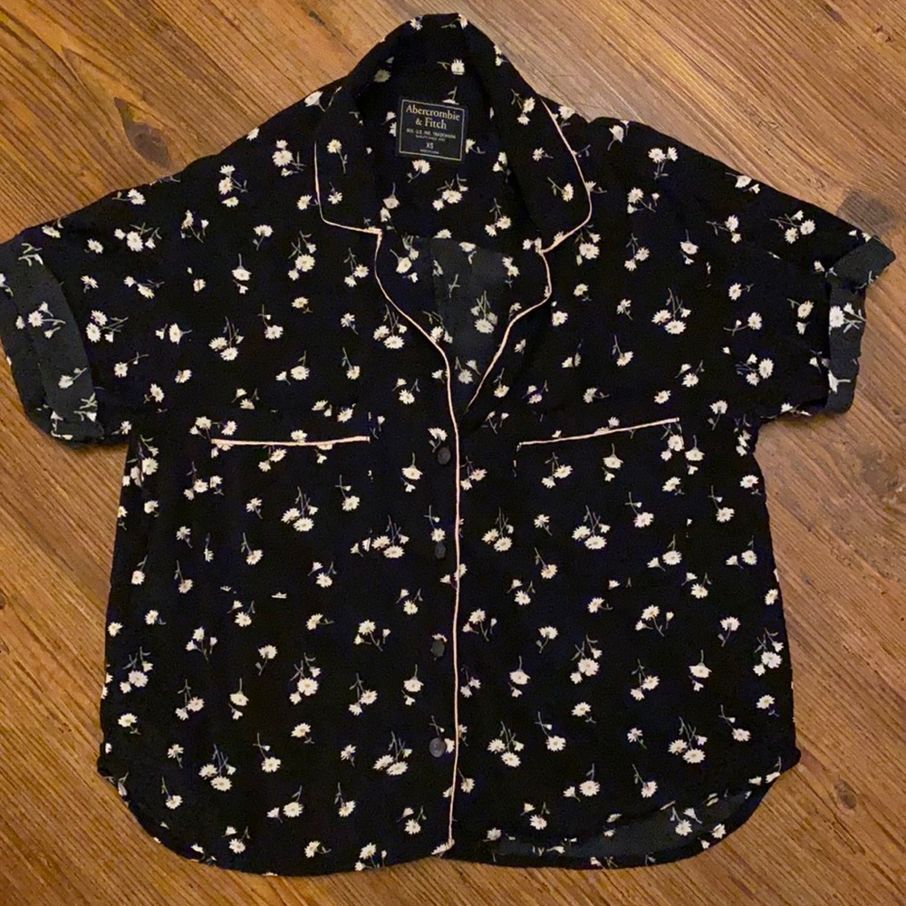 Abercrombie, Black with floral/daisies. Size XS women’s button up top.